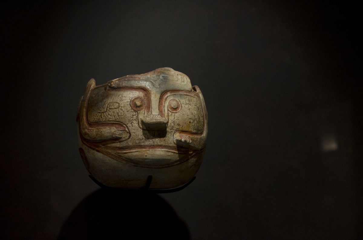 Pottery in the form of a Jaguar; Cultura Napo (1200 – 1600 AD); Casa del Alabado, Quito, Ecuador Pottery in the form of a Jaguar; Cultura Napo (1200 – 1600 AD); Casa del Alabado, Quito, Ecuador