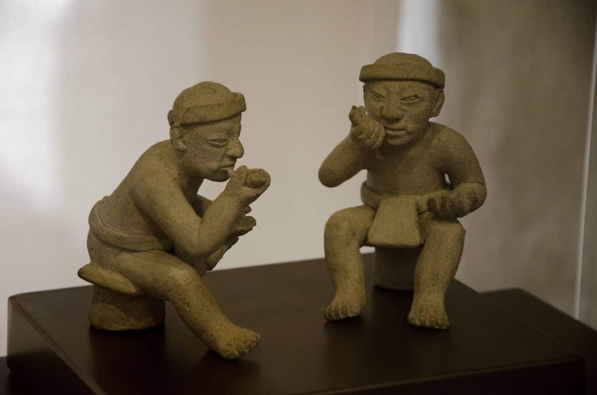 Sculpture from the Figures taking coca with lime; Cultura Tolita (350 BCE – 350 CE); Casa del Alabado, Quito, Ecuador | ©Angela Drake Sculpture from the Figures taking coca with lime; Cultura Tolita (350 BCE – 350 CE); Casa del Alabado, Quito, Ecuador | ©Angela Drake
