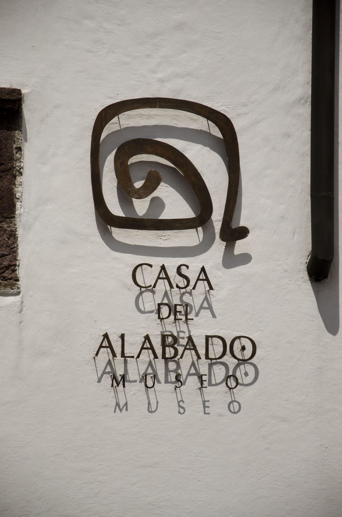 Casa del Alabado, Quito, Ecuador | ©Angela Drake Casa del Alabado, Quito, Ecuador | ©Angela Drake
