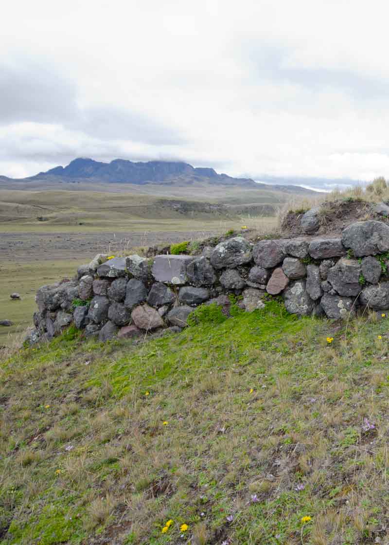 Un muro en Pucara Salitre, Parque Nacional Cotopaxi, Ecuador