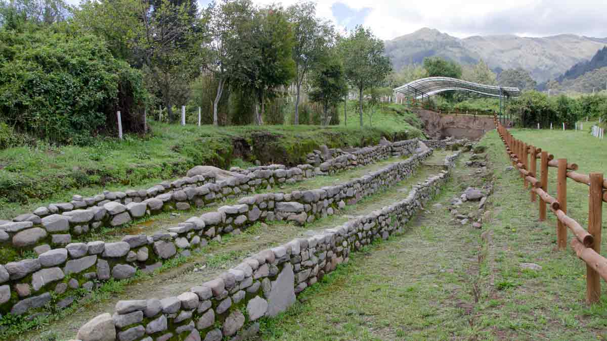 Ancient Walls, Rumipamba, Quito, Ecuador Ancient Walls, Rumipamba, Quito, Ecuador | ©Angela Drake