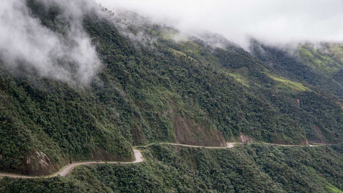 Highway to The Tapichalaca Reserve, Zamora Chinchipe, Ecuador | ©Angela Drake Highway to The Tapichalaca Reserve, Zamora Chinchipe, Ecuador | ©Angela Drake