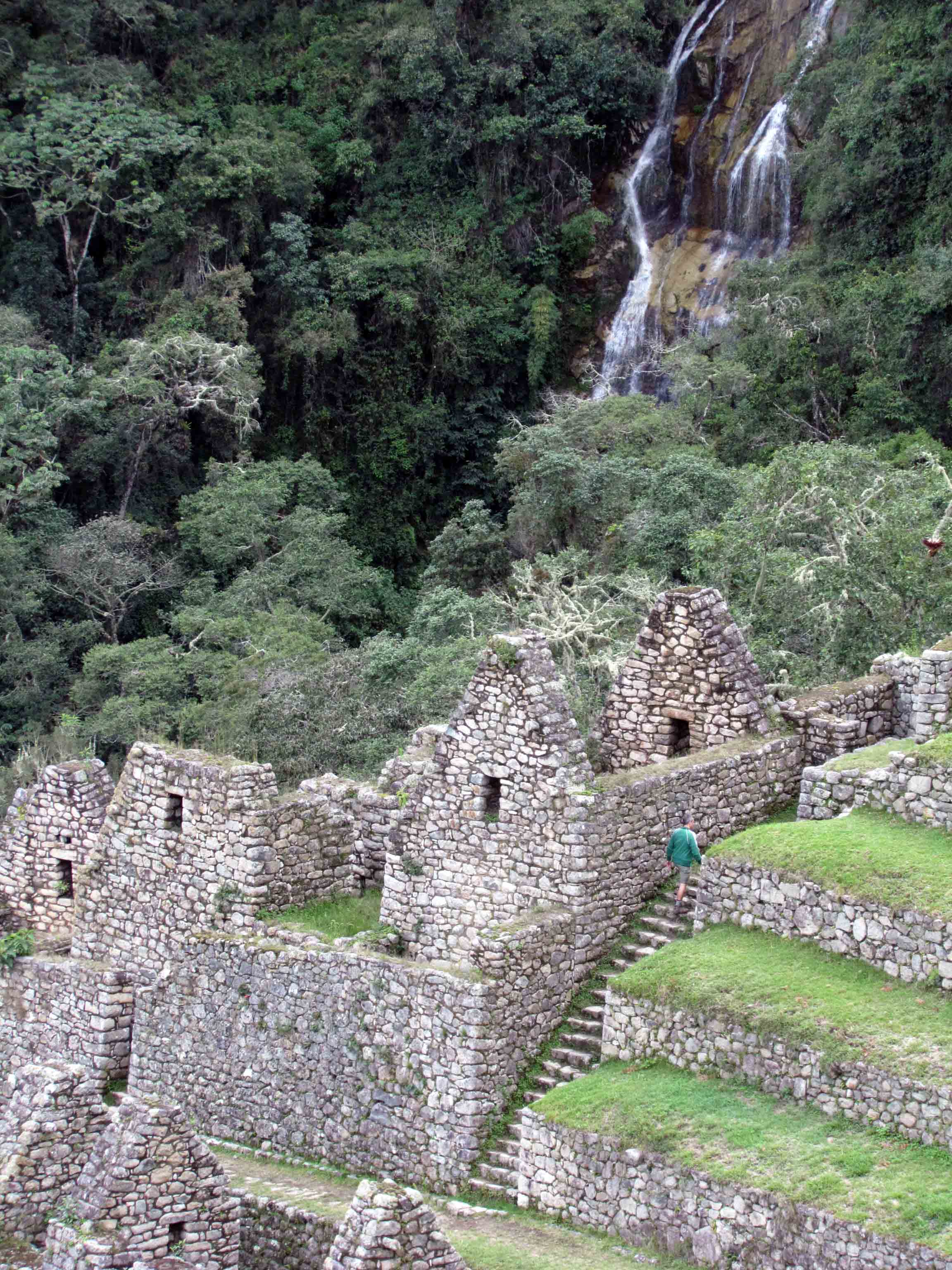 View of Wiñaywayna, Inca Trail, Peru | ©Angela Drake
