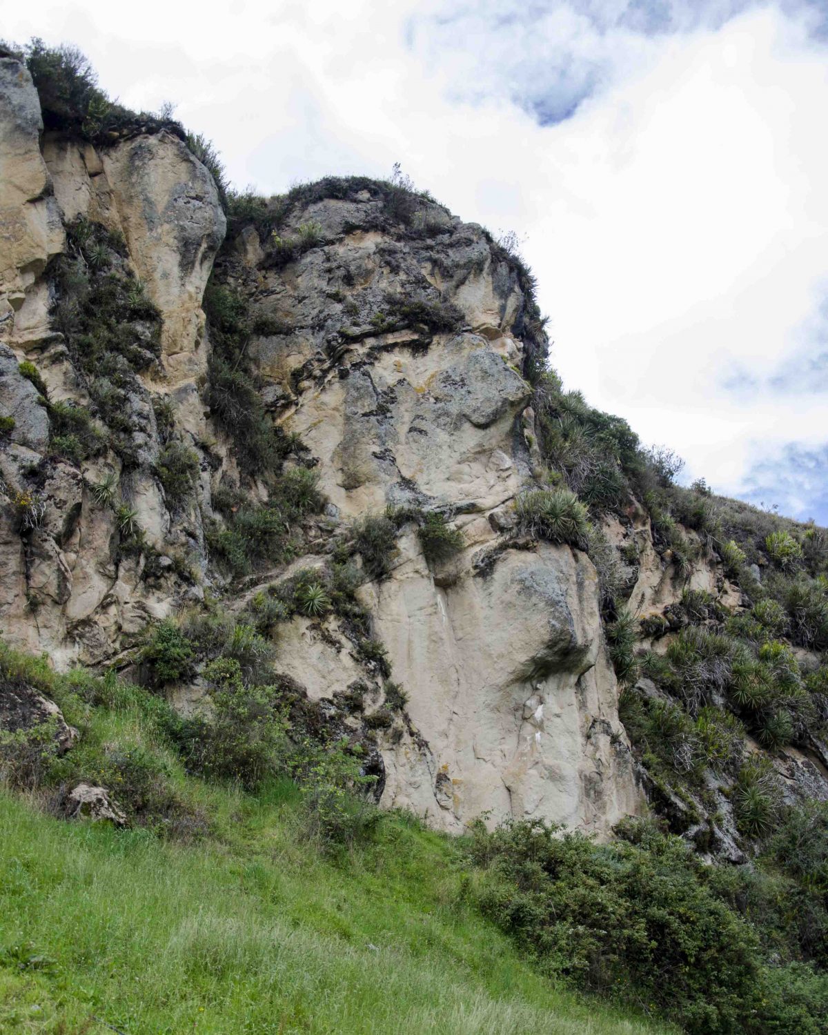 Inkañawi, or the Face of the Inca, is a natural formation that has been retouched by man to reinforce its similarities to a human face. Inkañawi, the Ancient Face of the Inca, Cañar, Ecuador