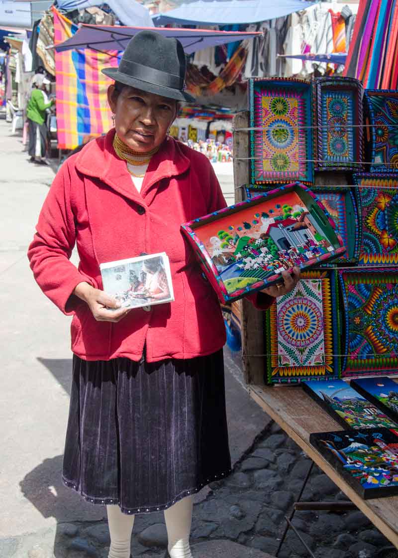 Inez Toquiza, Plaza de los Ponchos, Otavalo Inez Toquiza, Plaza de los Ponchos, Otavalo