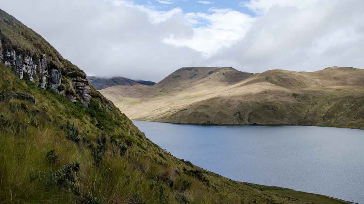 Hills in the Antisana Conservation Area | ©Angela Drake Hills in the Antisana Conservation Area | ©Angela Drake