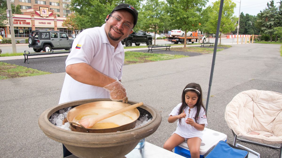 Mauricio making Ecuadorian Ice Cream | ©Angela Drake Mauricio making Ecuadorian Ice Cream