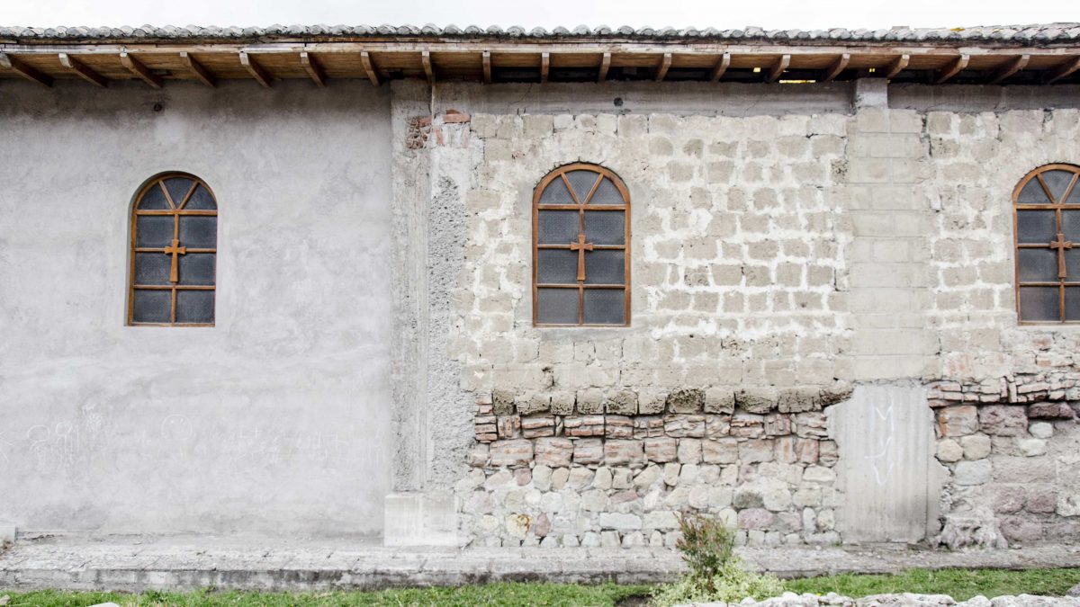 Original and modern walls of the Colonial Church in Sicalpa Viejo, Ecuador | ©Angela Drake / Not Your Average American Original and modern walls of the Colonial Church in Sicalpa Viejo, Ecuador | ©Angela Drake / Not Your Average American