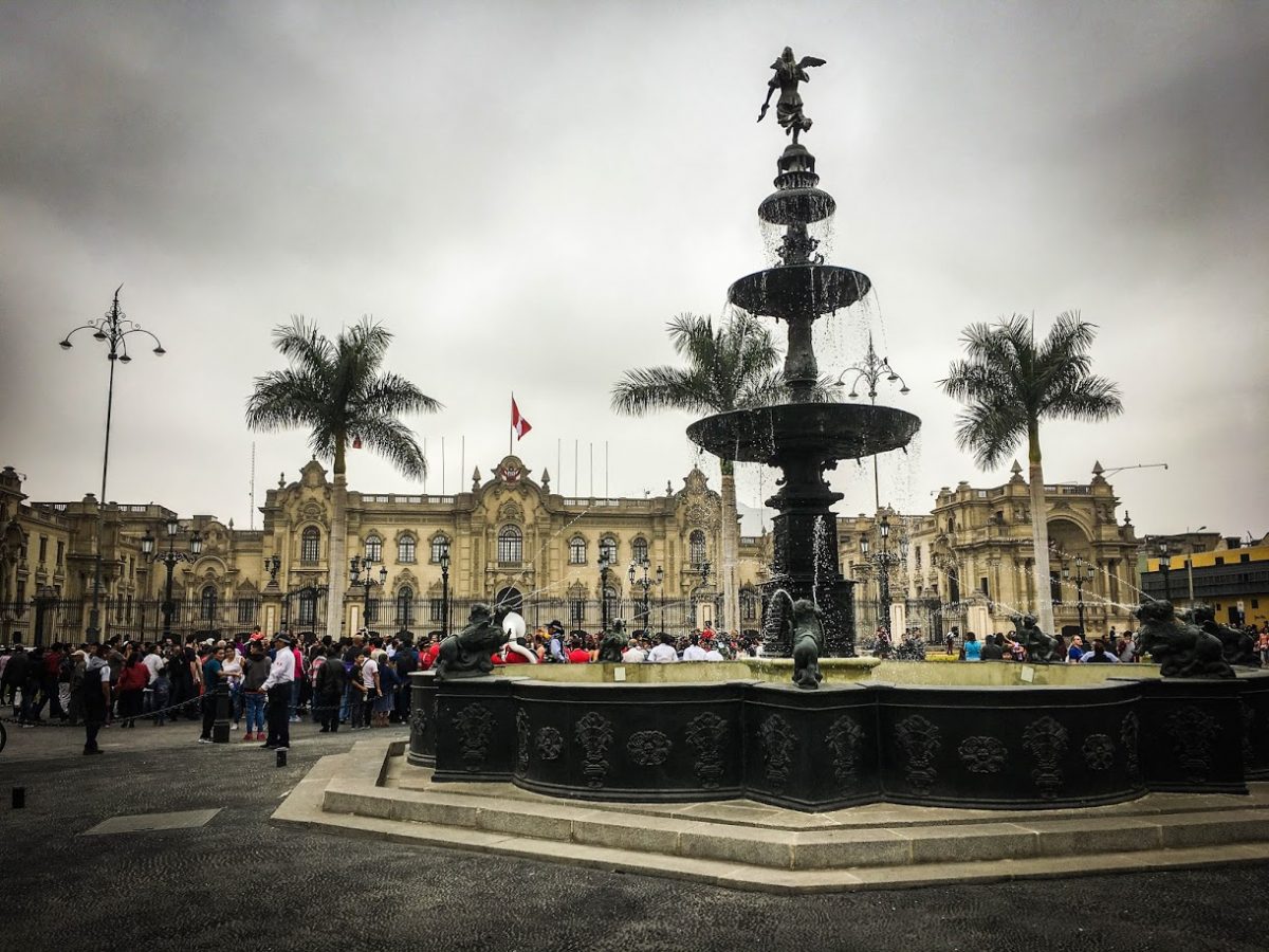 Fountain in the Plaza Mayor, Lima Peru | ©Laura Frasse Fountain in the Plaza Mayor, Lima Peru | ©Laura Frasse