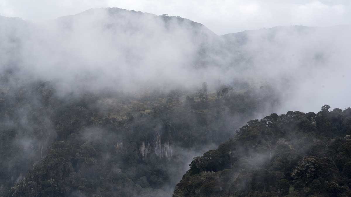 Mountains near Purace, Colombia | ©Angela Drake Mountains near Purace, Colombia | ©Angela Drake