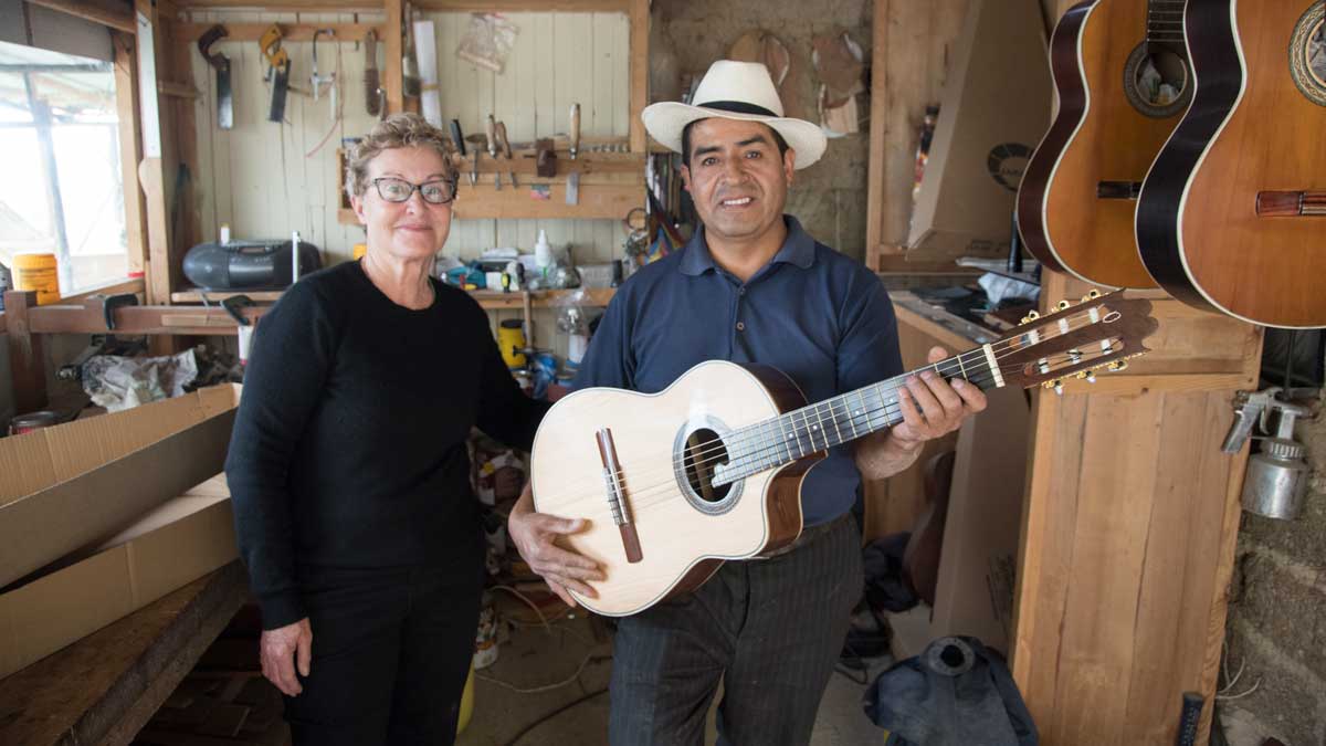 Lynn and Gabriel Cayego; San Bartolome, Ecuador | ©Angela Drake Lynn and Gabriel Cayego; San Bartolome, Ecuador | ©Angela Drake